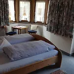 Konukevi Gaestehaus Valentina 3*