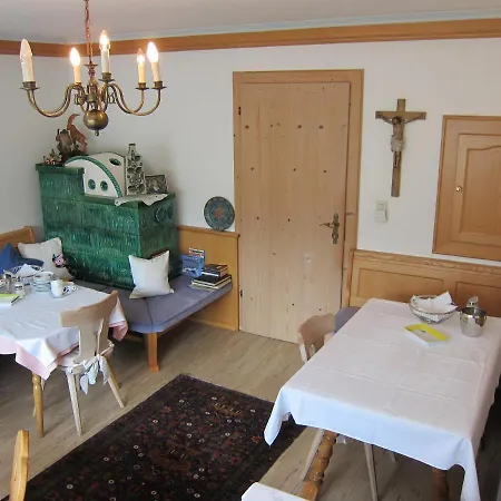 Gaestehaus Valentina Gæstehus Mayrhofen